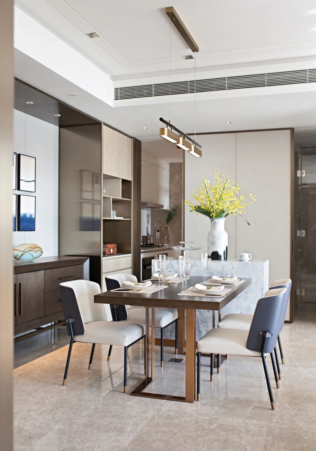 歐式英倫風風格室內家裝案例效果圖-餐廳 歐式英倫風風格室內家裝案例效果圖-餐廳