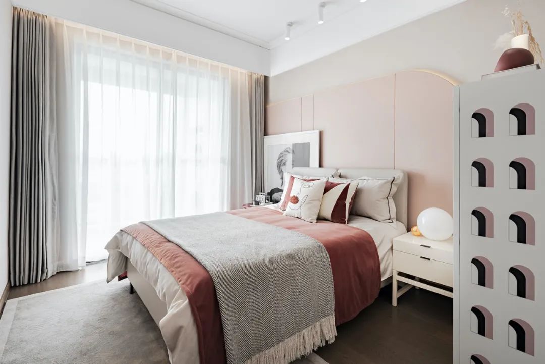 現代摩登風格室內設計家裝案例-客臥 現代摩登風格室內設計家裝案例-客臥
