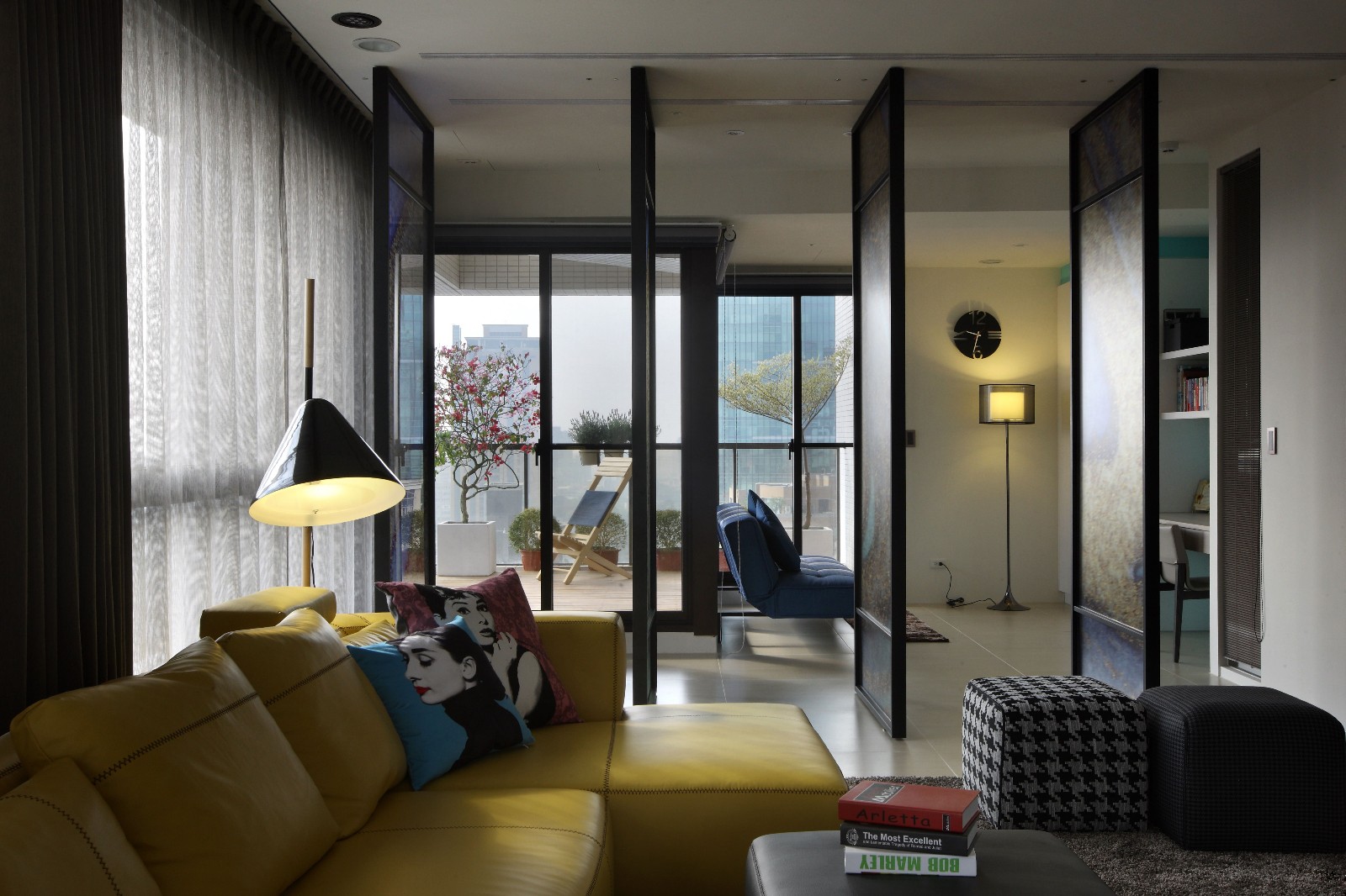 現代簡約風格家裝設計室內裝修效果圖-客廳陽臺 現代簡約風格家裝設計室內裝修效果圖-客廳陽臺