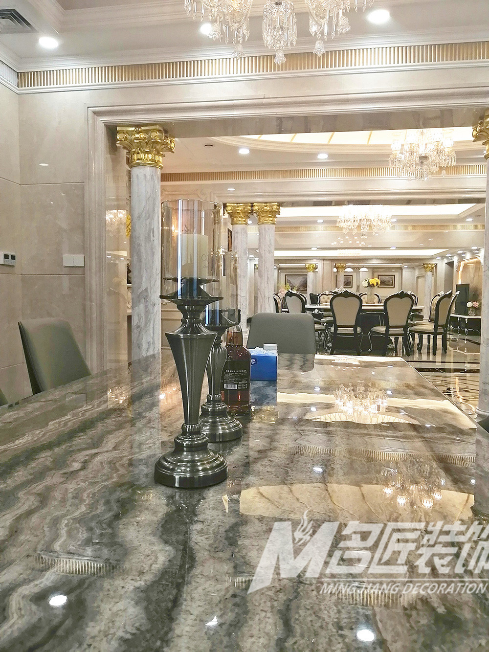 歐式別墅裝修設(shè)計-餐桌 歐式別墅裝修設(shè)計-餐桌