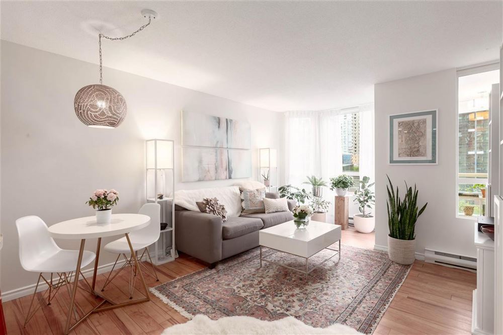 廣州市南華時代城現代簡約風格二居室裝修案例