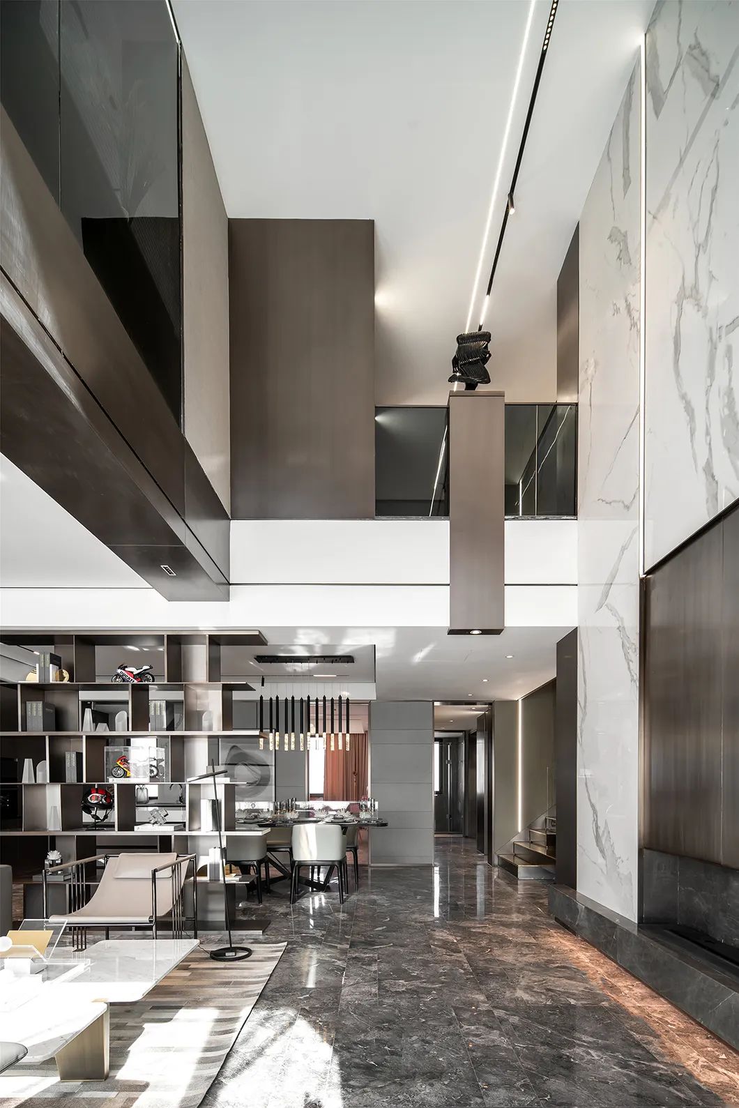 現代輕奢風格別墅室內設計家裝案例-客廳