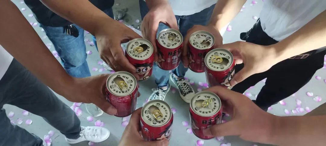 開(kāi)工現(xiàn)場(chǎng)